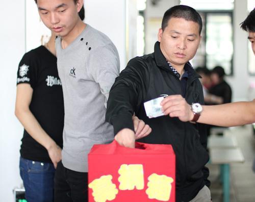 Trong cuộc sống có tình yêu thương, gia đình có tình cảm